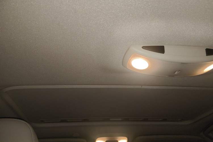 Used Volvo S60 2015 S60L 2.0T Zhiyuan Edition Headliner