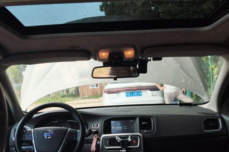 Used Volvo S60 2015 S60L 2.0T Zhiyuan Edition Headliner