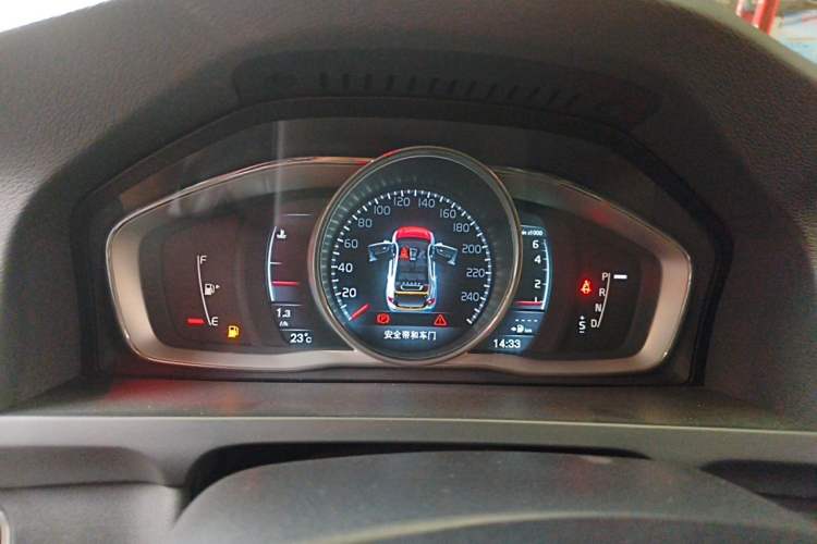 Used Volvo S60 2015 S60L T5 Intelligent Drive Edition Instrument Cluster