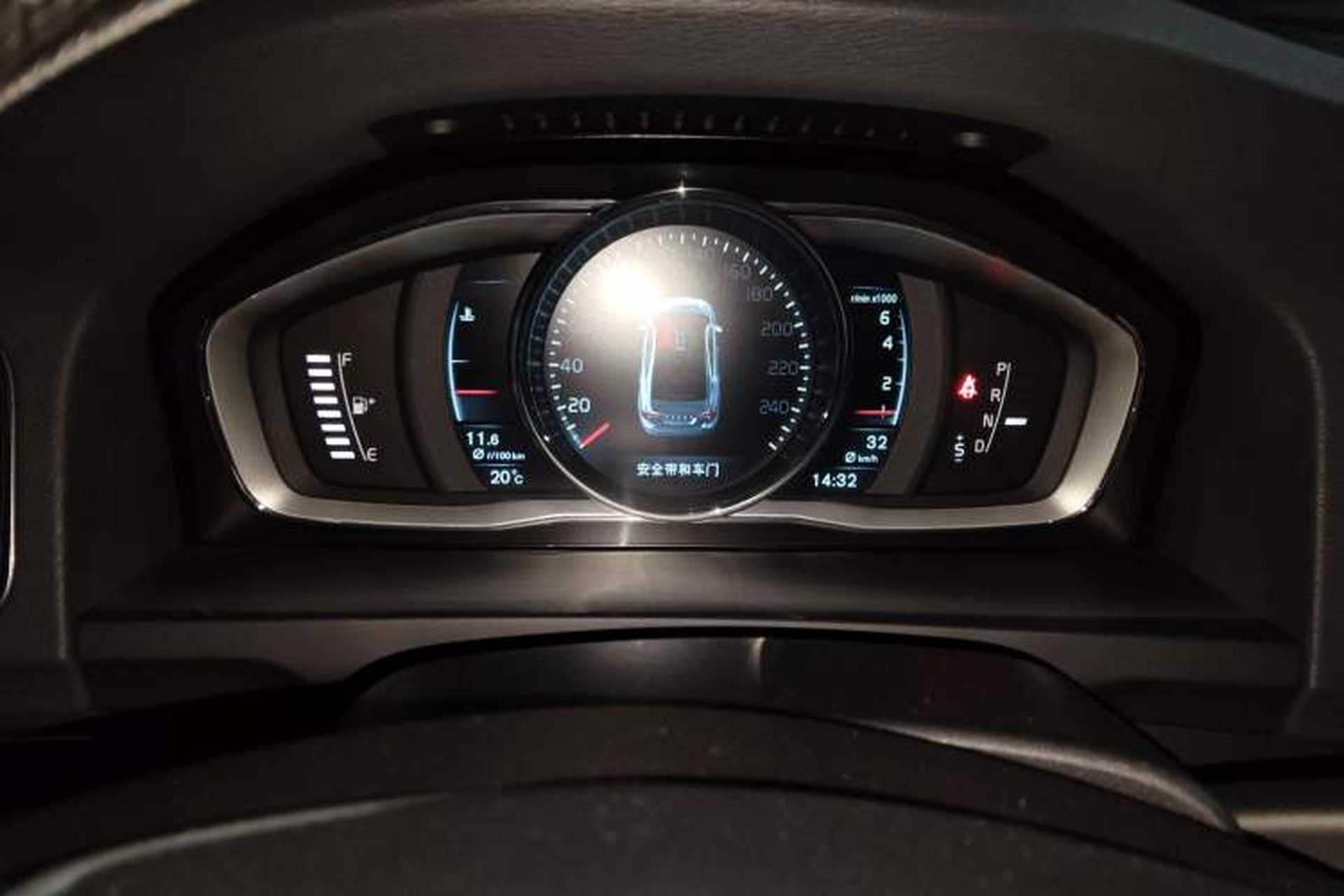 Used Volvo S60 2015 S60L T5 Intelligent Drive Edition Instrument Cluster