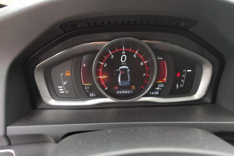 Used Volvo S60 2015 S60L 2.0T Zhiyuan Edition Instrument Cluster