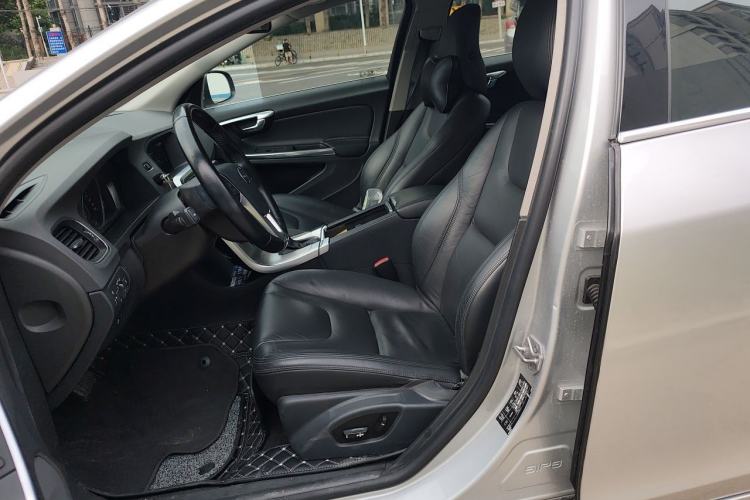Used Volvo S60 2015 S60L 2.0T Zhiyuan Edition Left Front Seat