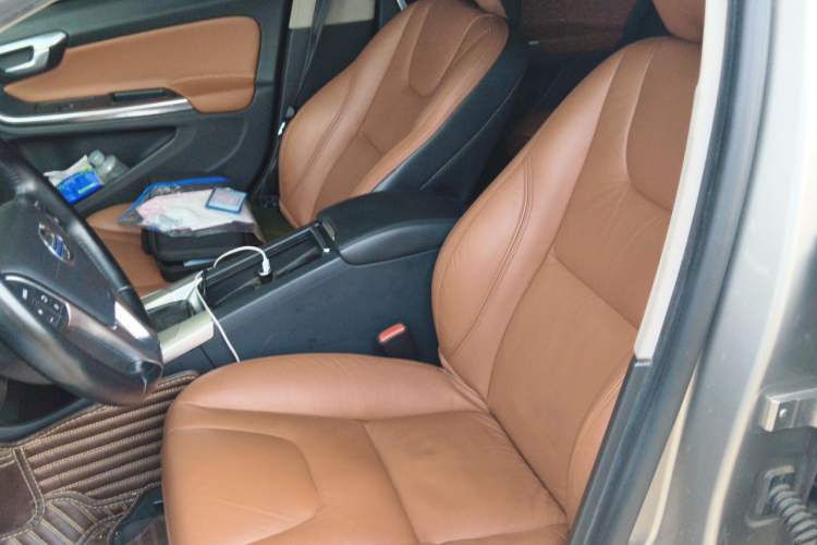 Used Volvo S60 2015 S60L 2.0T Zhiyuan Edition Left Front Seat