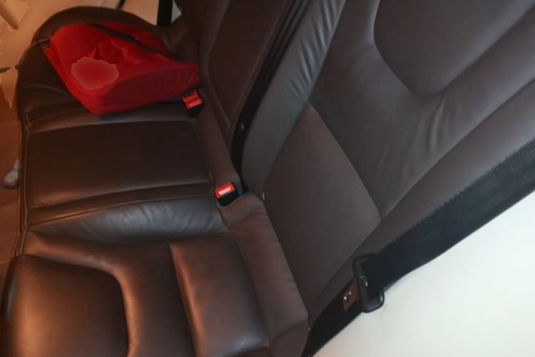 Used Volvo S60 2015 S60L 2.0T Zhiyuan Edition Left Rear Seat