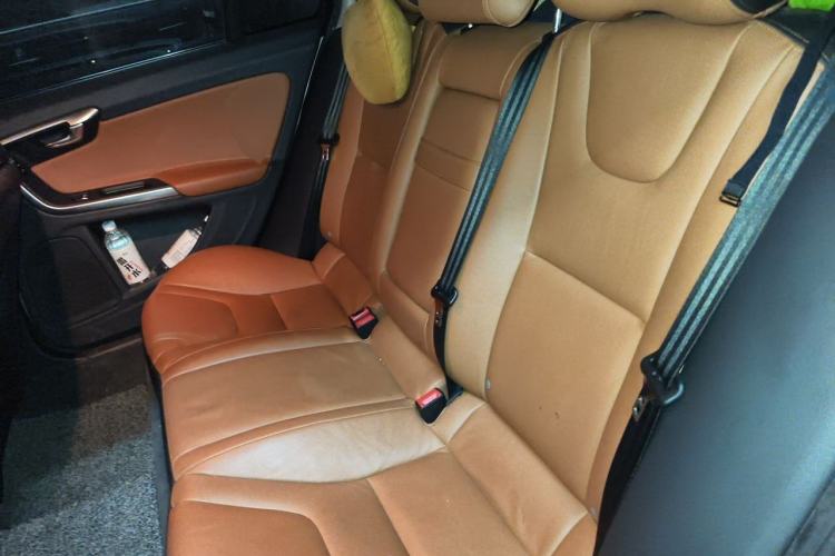 Used Volvo S60 2015 S60L 2.0T Zhiyuan Edition Left Rear Seat