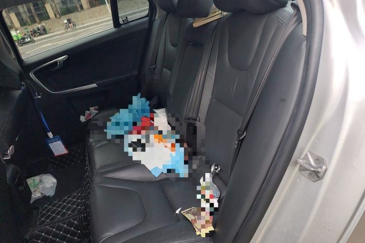 Used Volvo S60 2015 S60L 2.0T Zhiyuan Edition Left Rear Seat