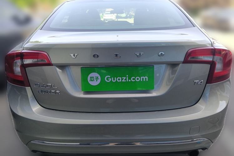 Used Volvo S60 2015 S60L 2.0T Zhiyuan Edition Rear