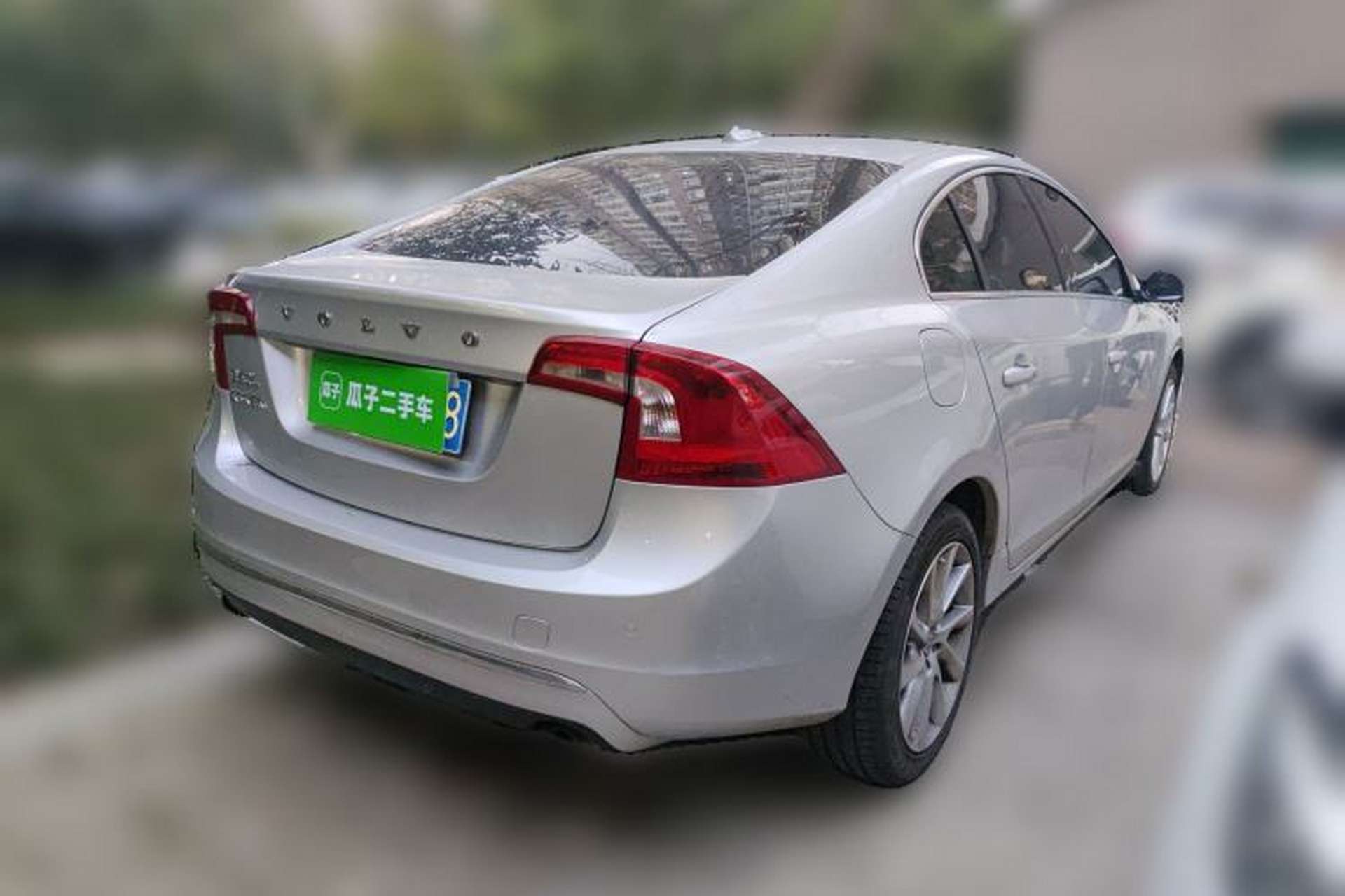 Used Volvo S60 2015 S60L 2.0T Zhiyuan Edition Rear Right 45 Deg