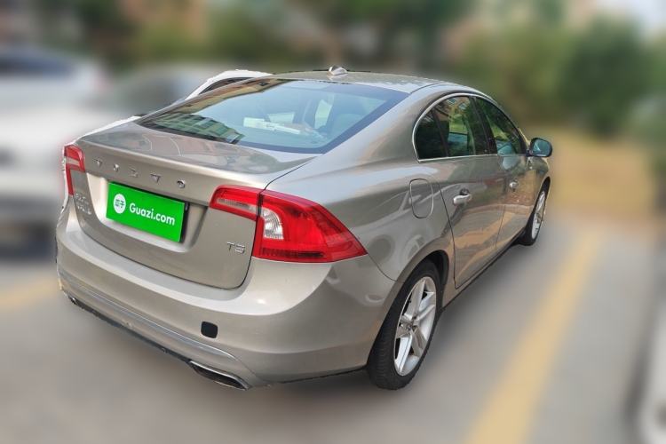 Used Volvo S60 2015 S60L T5 Intelligent Drive Edition Rear Right 45 Deg