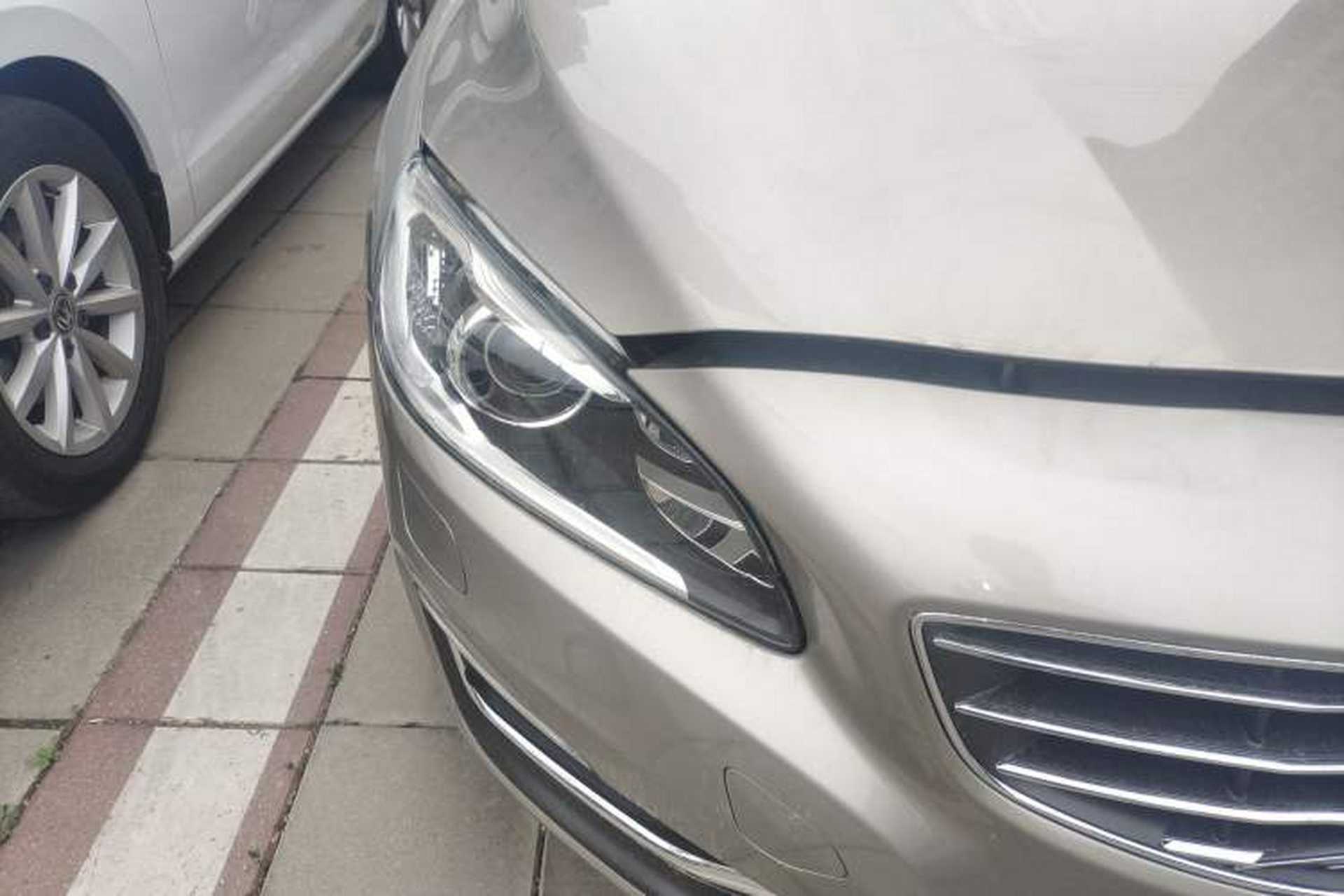 Used Volvo S60 2015 S60L T5 Intelligent Drive Edition Right Front Headlight