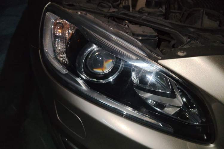 Used Volvo S60 2015 S60L T5 Intelligent Drive Edition Right Front Headlight