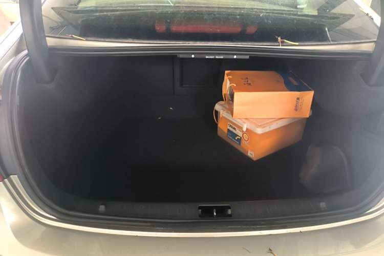 Used Volvo S60 2015 S60L T5 Intelligent Drive Edition Trunk