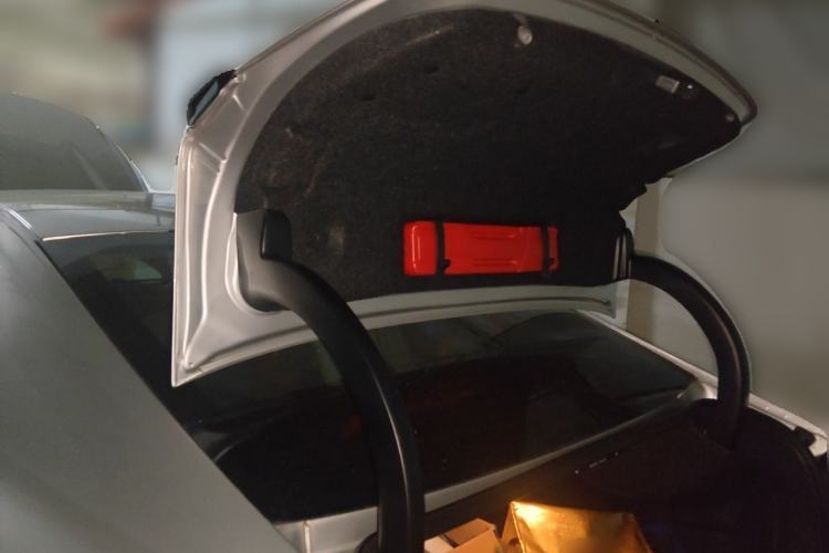 Used Volvo S60 2015 S60L 2.0T Zhiyuan Edition Trunk