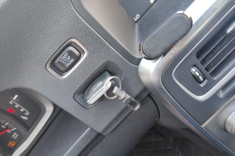 Used Volvo S60 2015 S60L 2.0T Smart Drive Edition Vehicle Key