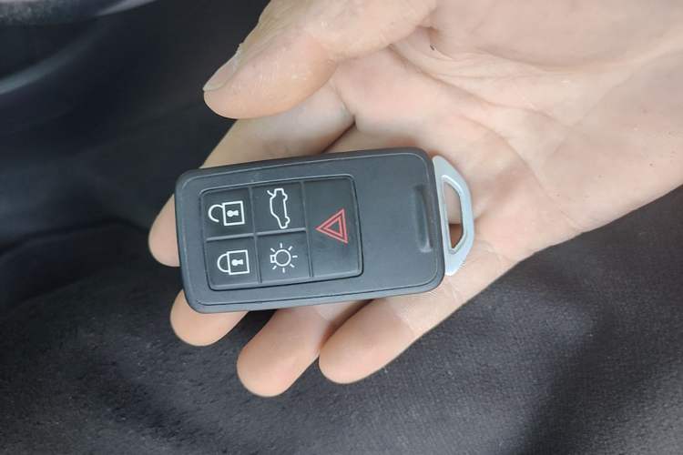 Used Volvo S60 2015 S60L 2.0T Smart Drive Edition Vehicle Key