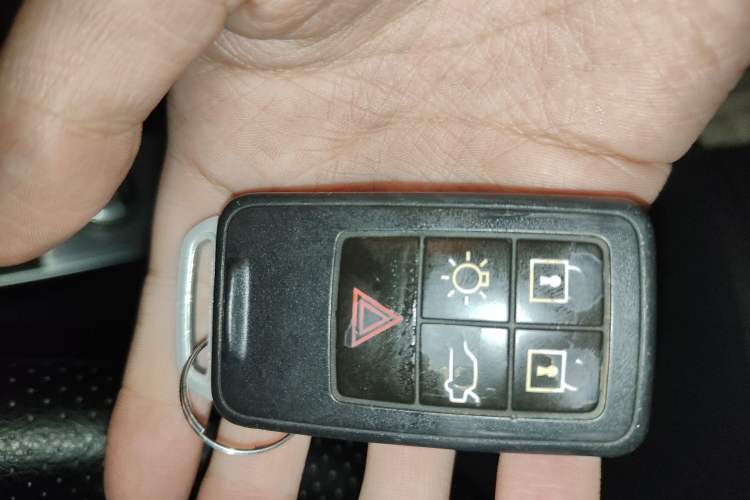 Used Volvo S60 2015 S60L 2.0T Zhiyuan Edition Vehicle Key