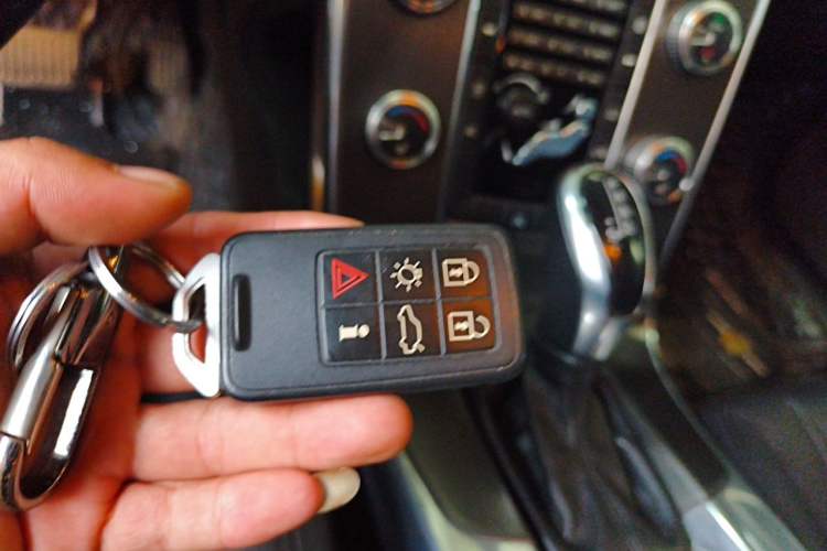 Used Volvo S60 2015 S60L T5 Intelligent Drive Edition Vehicle Key