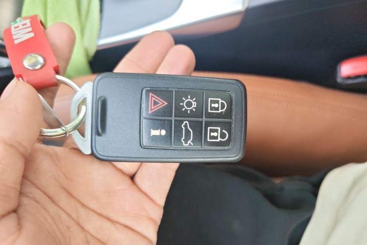 Used Volvo S60 2015 S60L T5 Intelligent Drive Edition Vehicle Key