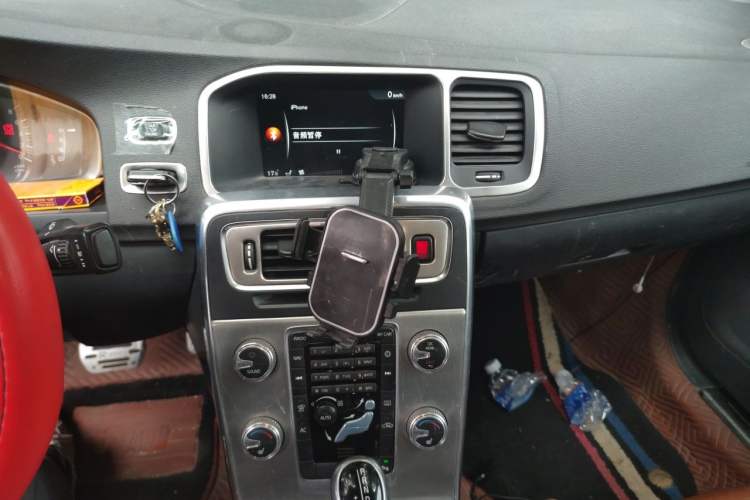 Used Volvo S60 2015 S60L 2.0T Zhiyuan Edition Audio And AC Panel