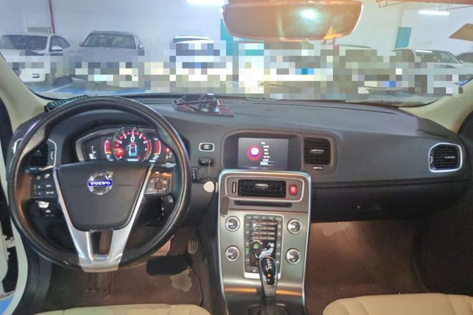 Used Volvo S60 2015 S60L T5 Zhiyue Edition Center Console