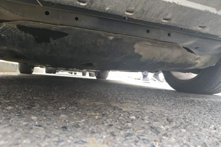 Used Volvo S60 2015 S60L 2.0T Zhiyuan Edition Chassis Front