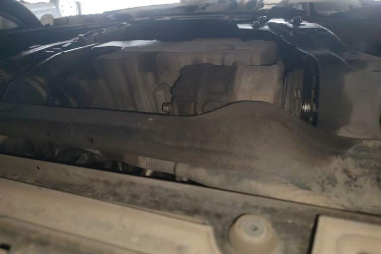 Used Volvo S60 2015 S60L 2.0T Zhiyuan Edition Chassis Front