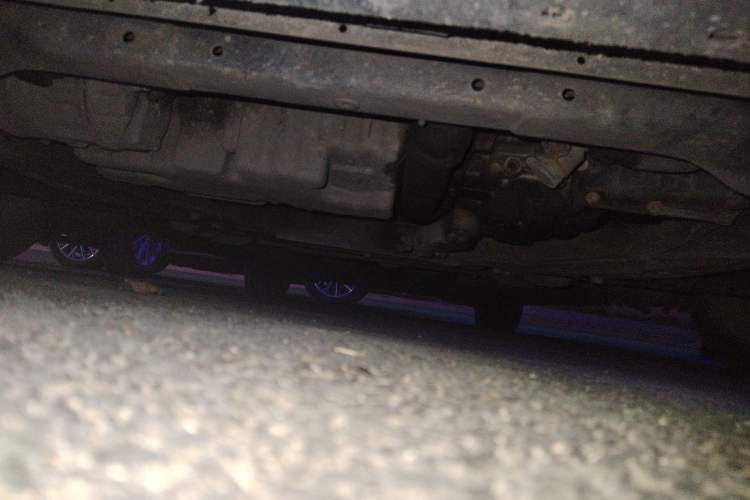 Used Volvo S60 2015 S60L 2.0T Zhiyuan Edition Chassis Front