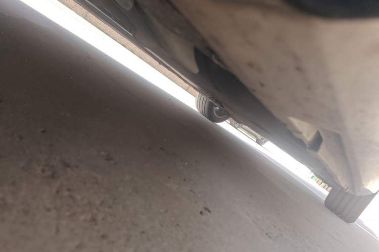 Used Volvo S60  Chassis Front Left
