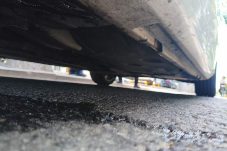 Used Volvo S60 2015 S60L 2.0T Zhiyuan Edition Chassis Front Left