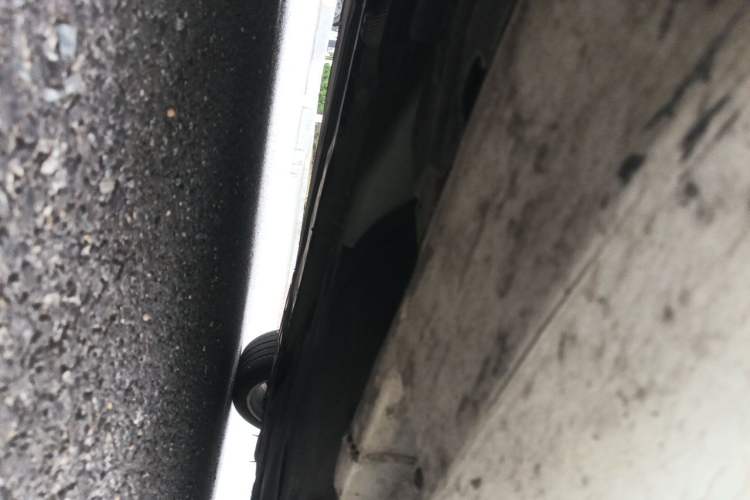 Used Volvo S60 2015 S60L 2.0T Zhiyuan Edition Chassis Front Left