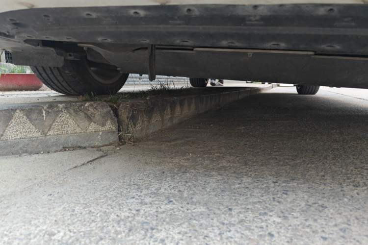 Used Volvo S60 2015 S60L 2.0T Zhiyuan Edition Chassis Front