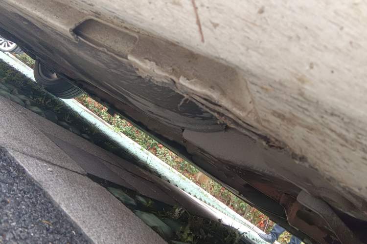 Used Volvo S60 2015 S60L 2.0T Zhiyuan Edition Chassis Front Right