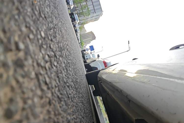 Used Volvo S60 2015 S60L 2.0T Zhiyuan Edition Chassis Front Right