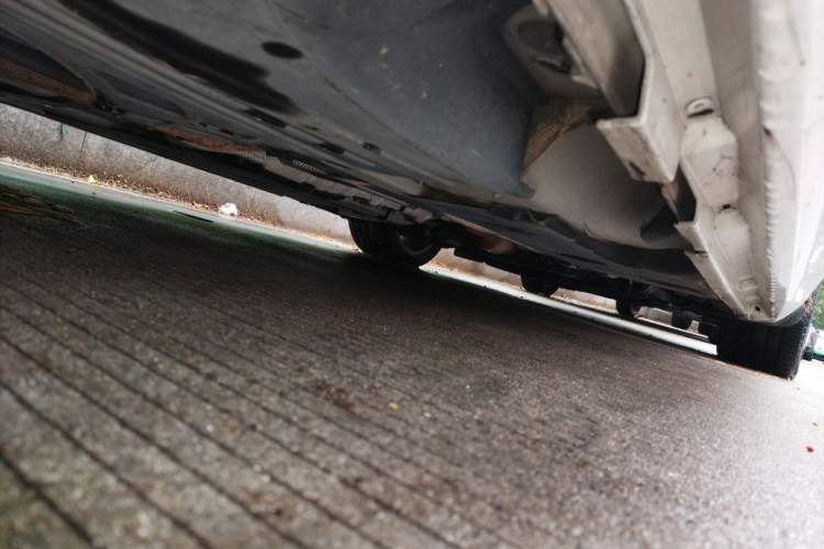 Used Volvo S60 2015 S60L 2.0T Zhiyuan Edition Chassis Front Right