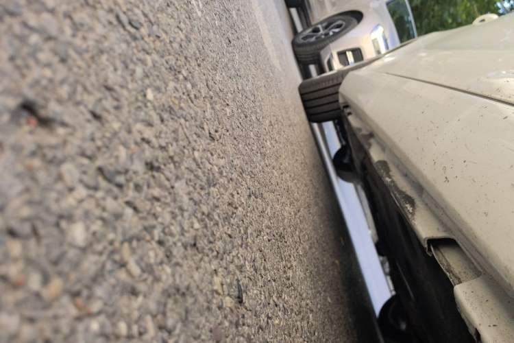 Used Volvo S60 2015 S60L 2.0T Zhiyuan Edition Chassis Front Right
