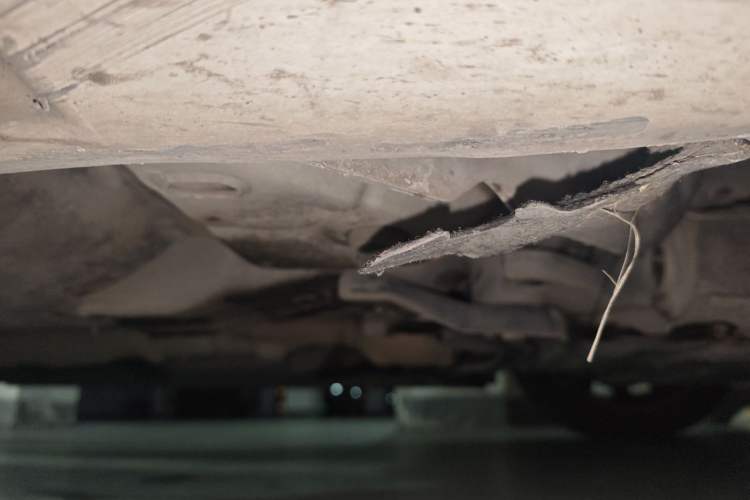 Used Volvo S60 2015 S60L 2.0T Zhiyuan Edition Chassis Front Right