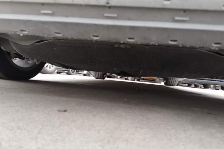 Used Volvo S60 2015 S60L 2.0T Zhiyuan Edition Chassis Front