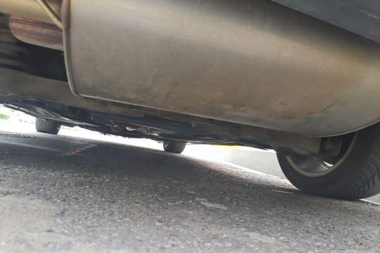 Used Volvo S60 2015 S60L 2.0T Zhiyuan Edition Chassis Rear