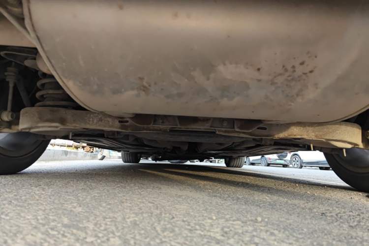 Used Volvo S60 2015 S60L 2.0T Zhiyuan Edition Chassis Rear