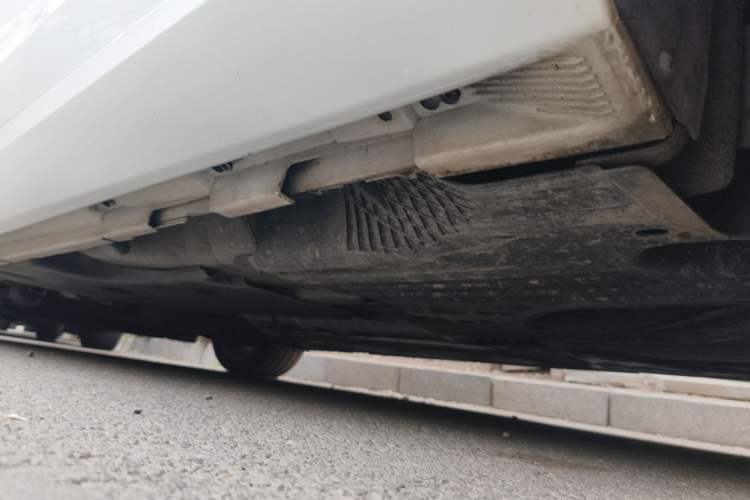 Used Volvo S60 2015 S60L 2.0T Zhiyuan Edition Chassis Rear Left