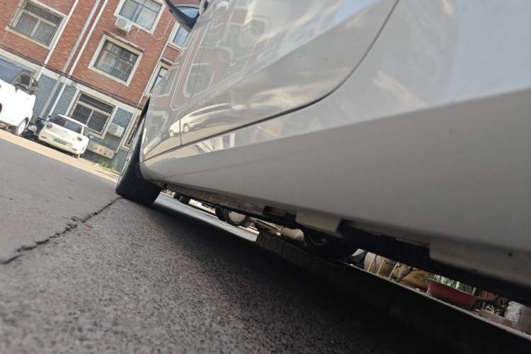Used Volvo S60 2015 S60L 2.0T Zhiyuan Edition Chassis Rear Left