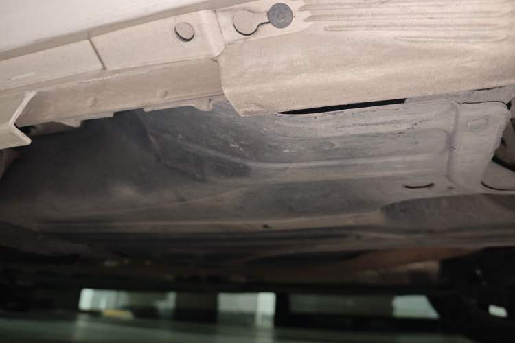 Used Volvo S60 2015 S60L 2.0T Zhiyuan Edition Chassis Rear Left