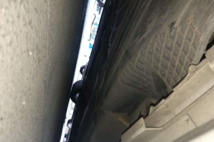 Used Volvo S60 2015 S60L 2.0T Zhiyuan Edition Chassis Rear Right