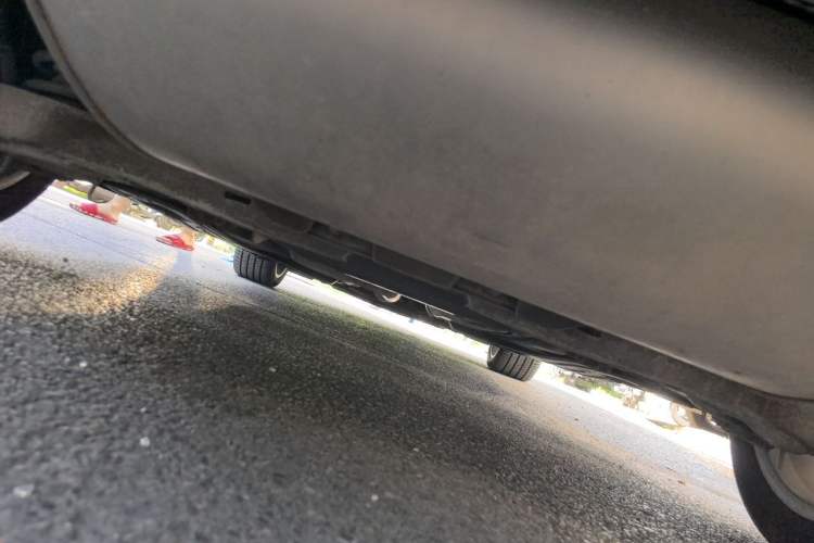Used Volvo S60 2015 S60L 2.0T Zhiyuan Edition Chassis Rear