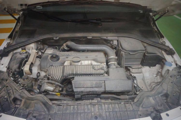 Used Volvo S60 2015 S60L T5 Intelligent Drive Edition Engine Bay