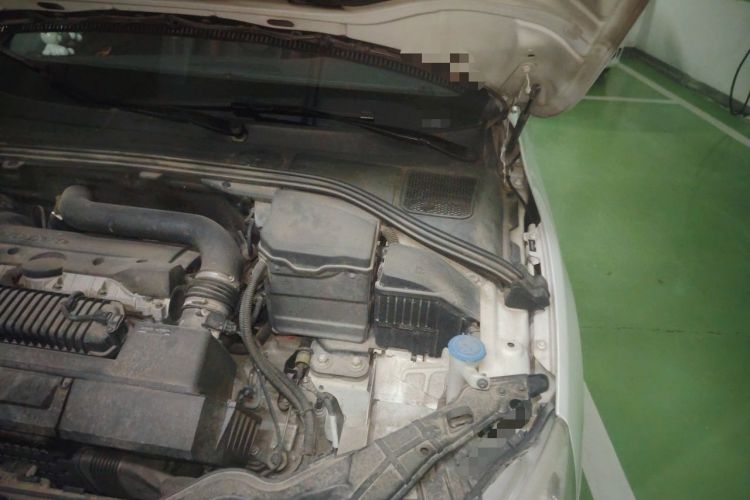 Used Volvo S60 2015 S60L T5 Intelligent Drive Edition Engine Bay Left