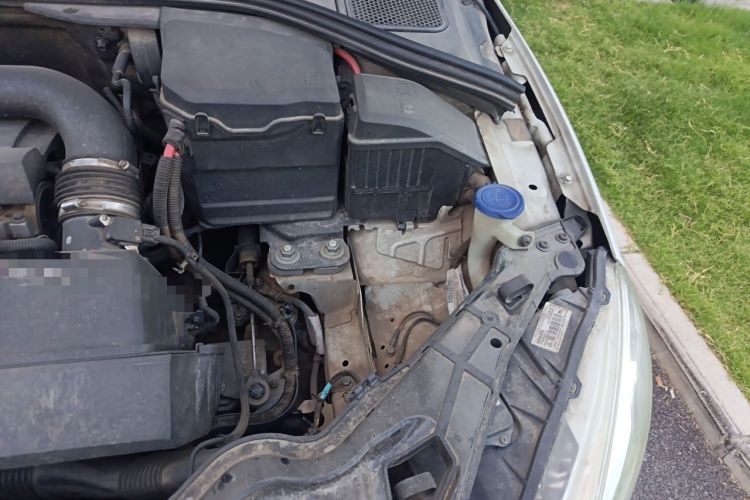 Used Volvo S60 2015 S60L T5 Intelligent Drive Edition Engine Bay Left