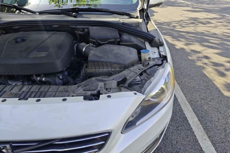 Used Volvo S60 2015 S60L T5 Intelligent Drive Edition Engine Bay Left