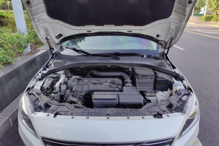 Used Volvo S60 2015 S60L T5 Intelligent Drive Edition Engine Bay