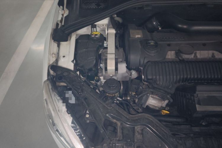 Used Volvo S60 2015 S60L T5 Intelligent Drive Edition Engine Bay Right